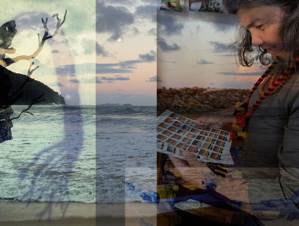 4. A fotografia de fundo mostra o mar visto da praia de Barra Seca, de frente. É o pôr do sol. Sobrepostos à esquerda, estão desenhos de Valéria Scornaienchi, e à direita, Valéria é mostrada de perfil, olhando para uma folha de papel que segura nas mãos, na qual estão impressas pequenas fotografias de diferentes pores do sol. Abaixo à direita, uma fotografia da Mesa das Águas, onde um líquido azul pode ser visto cobrindo um pedaço de papel com a inscrição "Tudo é veneno e não veneno dependendo da dose". Azuis e laranjas predominam.